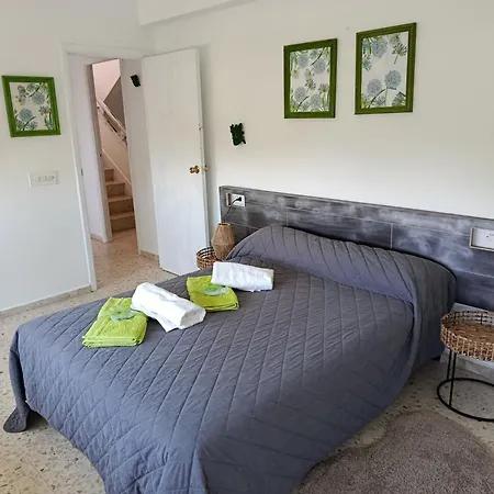 Lanzada Holiday home *
